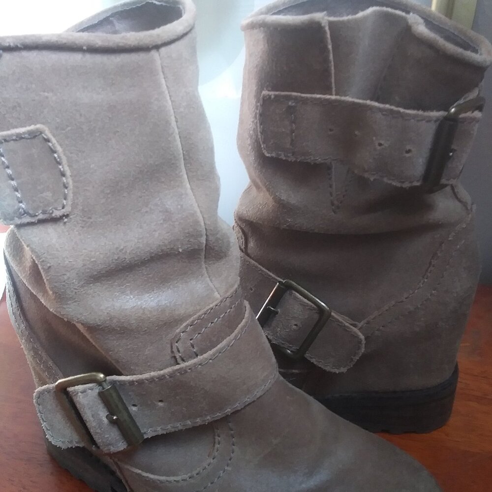 Aldo Wedge boots shoes Aldo Brown Hidden Wedge Ankle sz 6.5